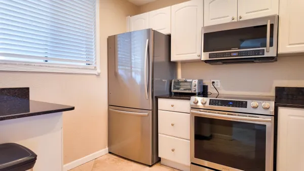 $1,650 | 4363 Trevi Court, Unit 203, Lake Worth, FL 33467