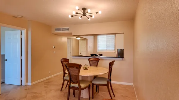 $1,650 | 4363 Trevi Court, Unit 203, Lake Worth, FL 33467