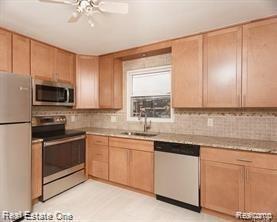 115 West 13 Mile Road Royal Oak, MI 48073 - Photo 3 of 7