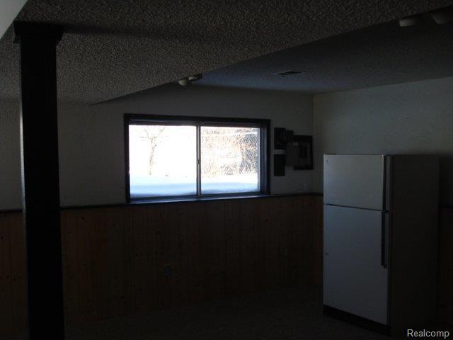 3900 Mapleleaf Road Waterford, MI 48328 - Photo 11 of 11 DSC02623