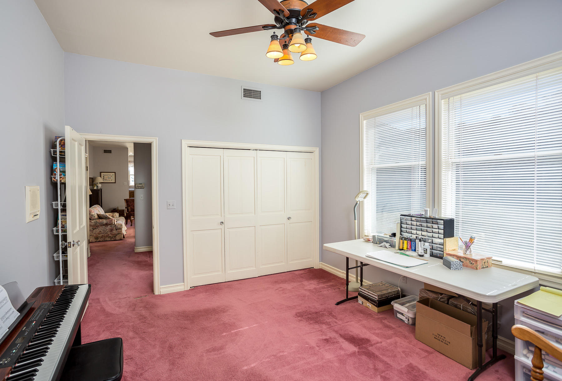 33050 Oracle Hill Road Palmdale, CA 93550 - Photo 20 of 42 downstairs-bedroom-4