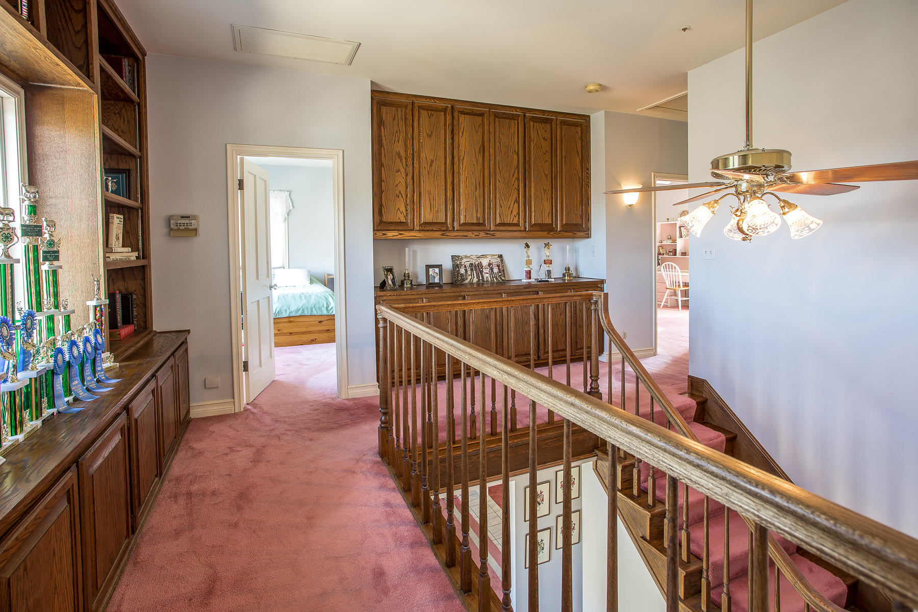 33050 Oracle Hill Road Palmdale, CA 93550 - Photo 23 of 42 upstairs-hallway-b