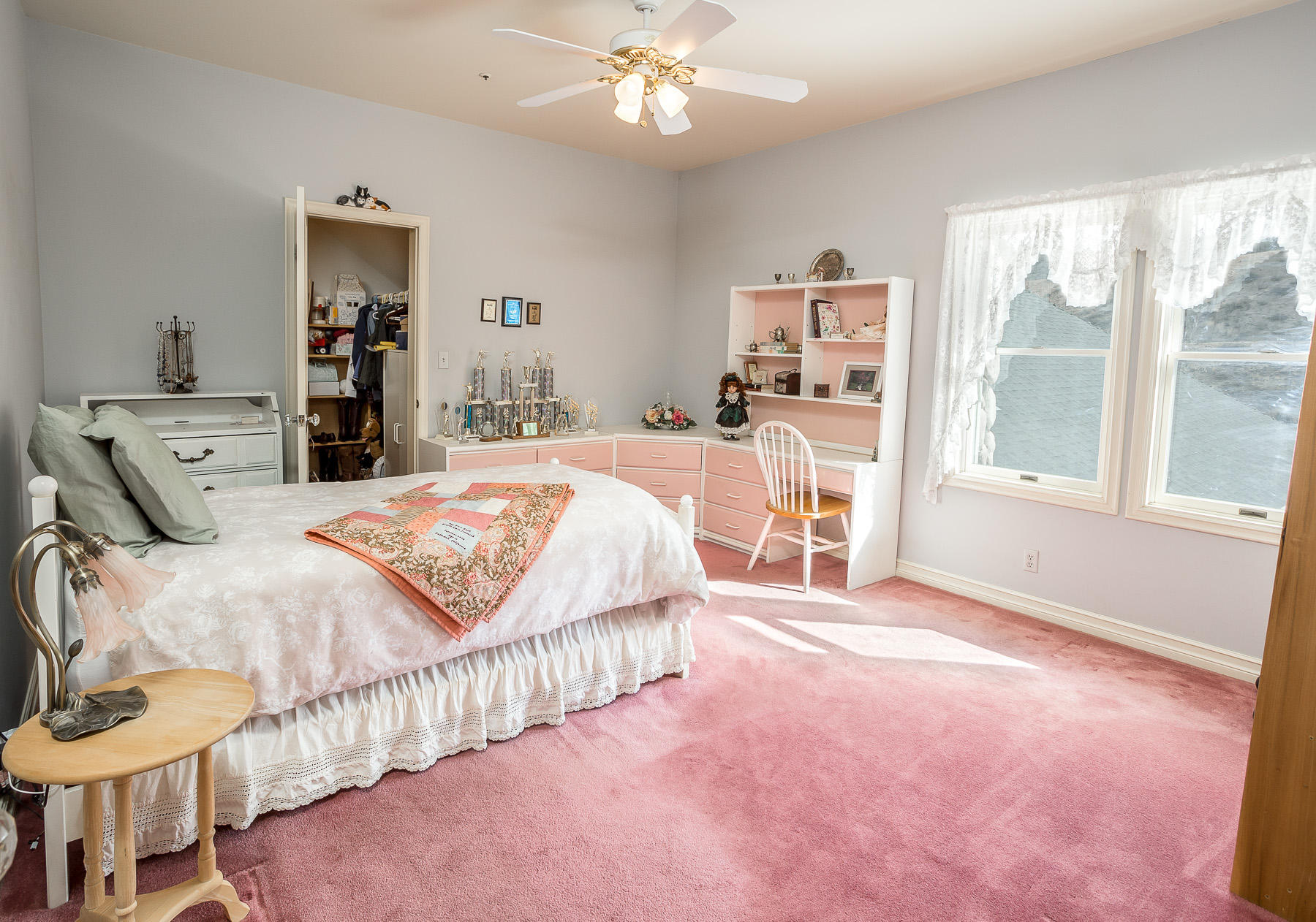 33050 Oracle Hill Road Palmdale, CA 93550 - Photo 27 of 42 upstairs-bedroom-3