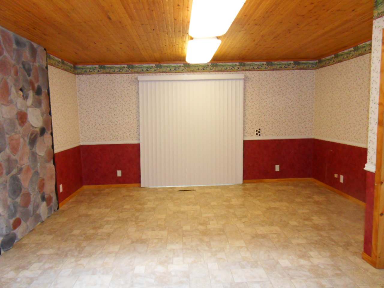6468 Hwy 8 Rhinelander Wi 54501 Rhinelander, WI 54501 - Photo 4 of 16 Gallery Image 4