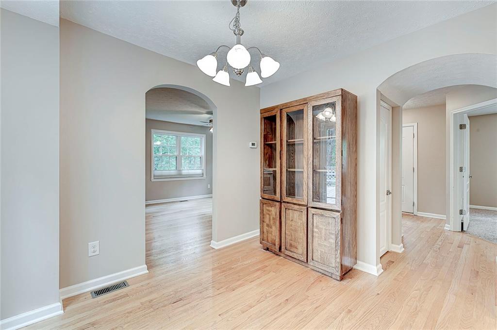 45 West Roberts Road Indianapolis, IN 46217 - Photo 12 of 45 Gallery Image 12