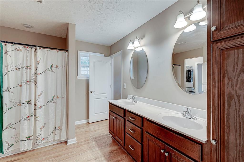 45 West Roberts Road Indianapolis, IN 46217 - Photo 16 of 45 Gallery Image 16