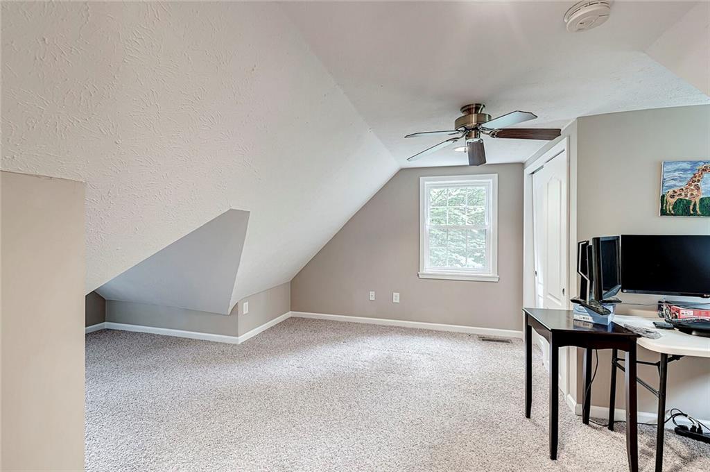 45 West Roberts Road Indianapolis, IN 46217 - Photo 25 of 45 Gallery Image 25
