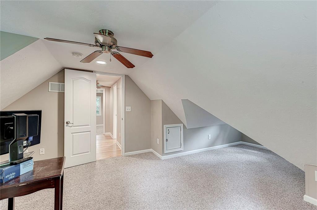 45 West Roberts Road Indianapolis, IN 46217 - Photo 26 of 45 Gallery Image 26