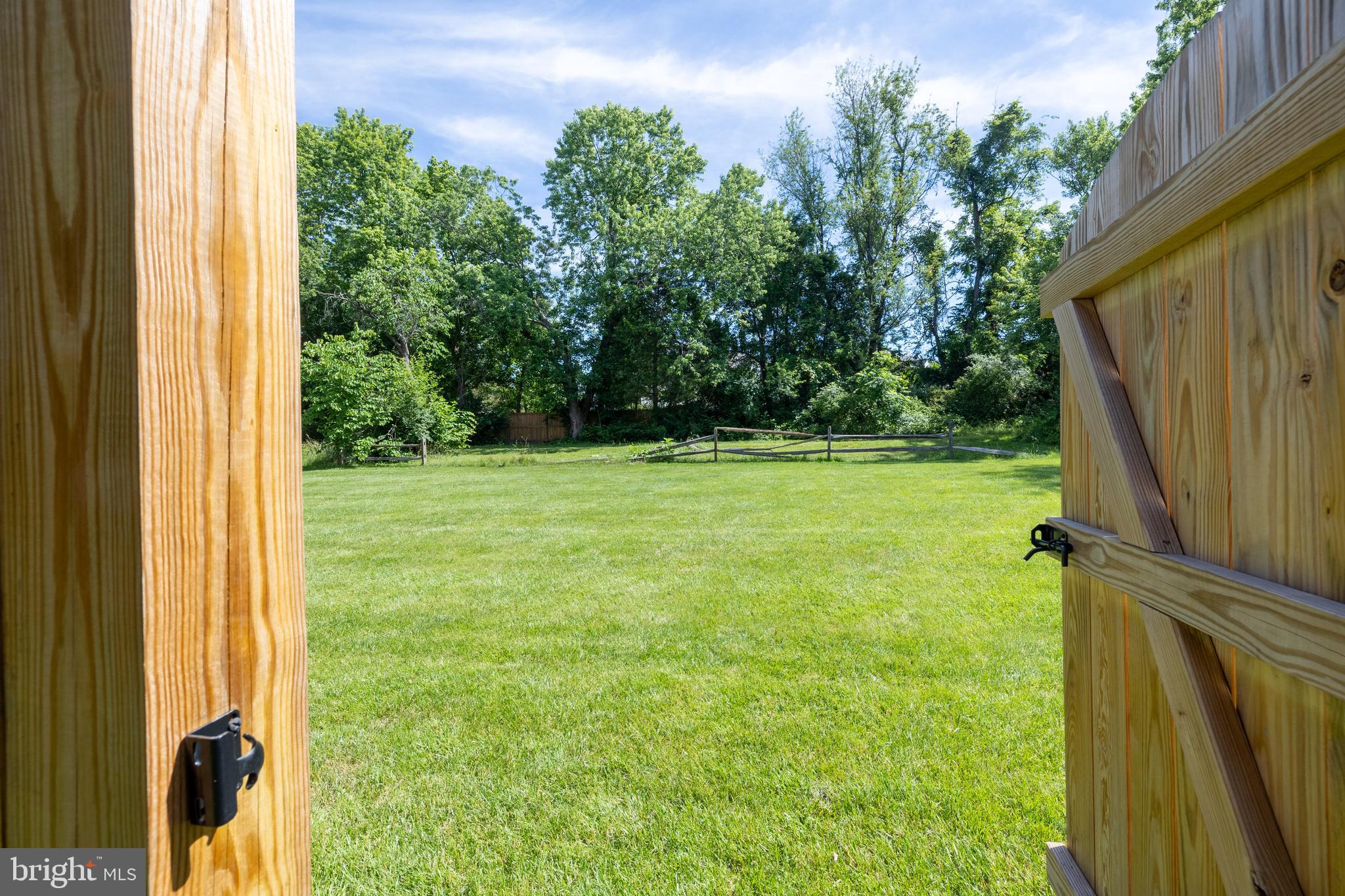 14084 Winding Ridge Lane Centreville, VA 20121 - Photo 46 of 48 Backyard gate to wide open common area