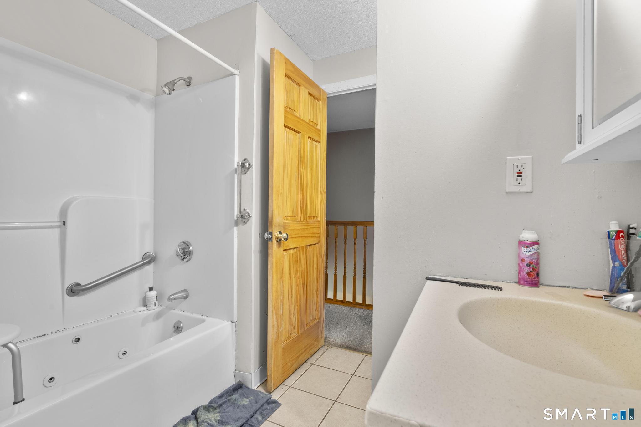 560 Shennecossett Road, Unit B54 Groton, CT 06340 - Photo 20 of 29