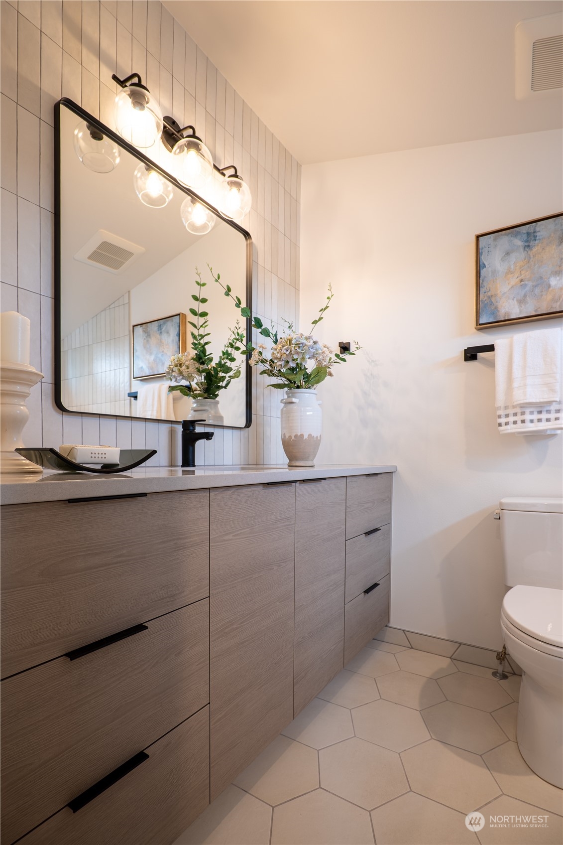 5612 Keystone Place North, Unit B Seattle, WA 98103 - Photo 18 of 23 Gallery Image 18