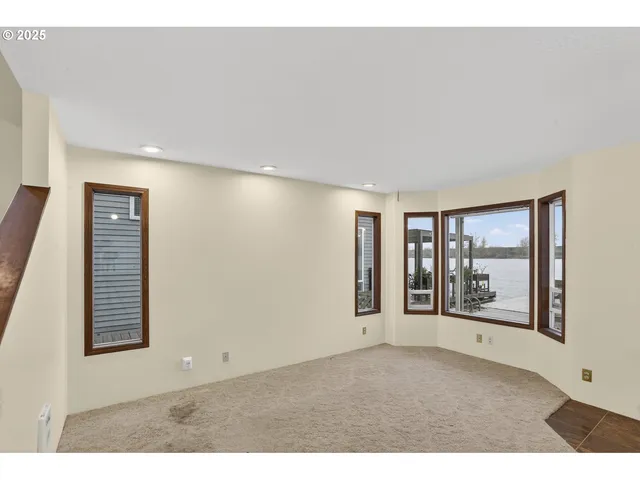 $439,000 | 26400 Northwest St Helens Road, Unit 57, Scappoose, OR 97056