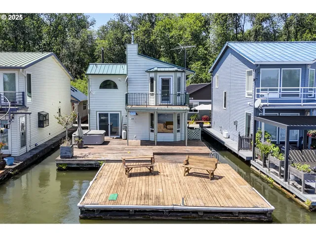 $439,000 | 26400 Northwest St Helens Road, Unit 57, Scappoose, OR 97056