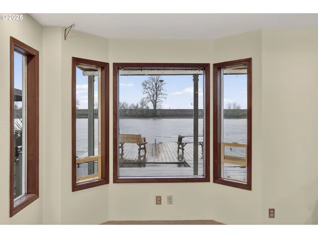 $439,000 | 26400 Northwest St Helens Road, Unit 57, Scappoose, OR 97056