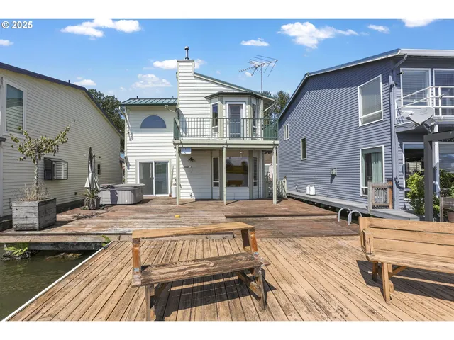 $439,000 | 26400 Northwest St Helens Road, Unit 57, Scappoose, OR 97056