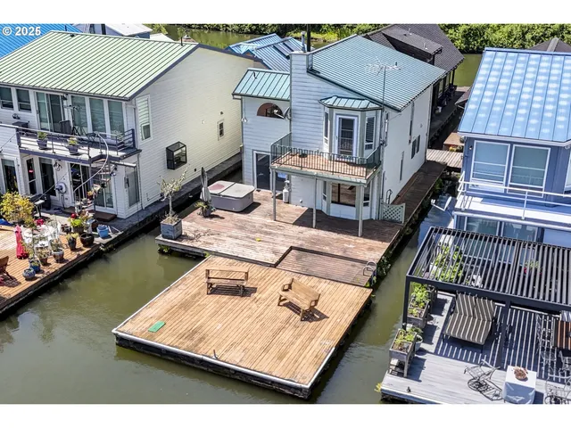 $439,000 | 26400 Northwest St Helens Road, Unit 57, Scappoose, OR 97056