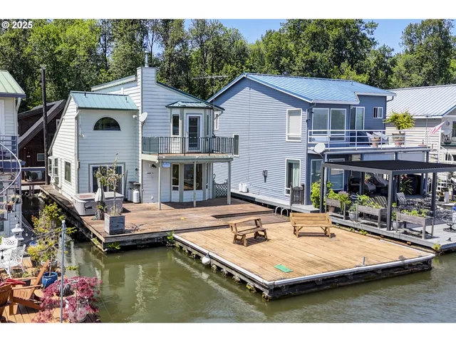 $439,000 | 26400 Northwest St Helens Road, Unit 57, Scappoose, OR 97056