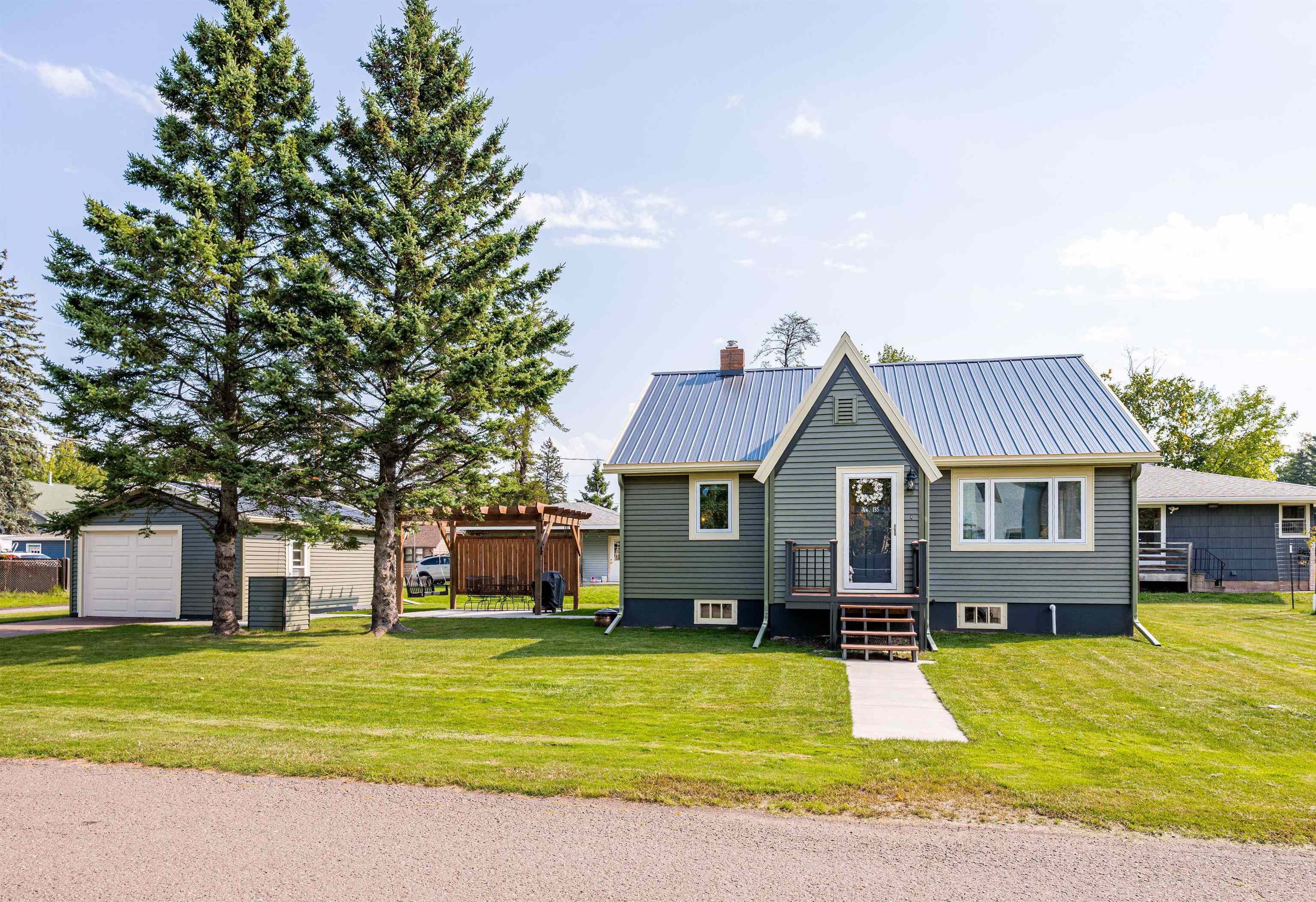 135 1st Avenue Two Harbors, MN 55616 - Photo 2 of 36