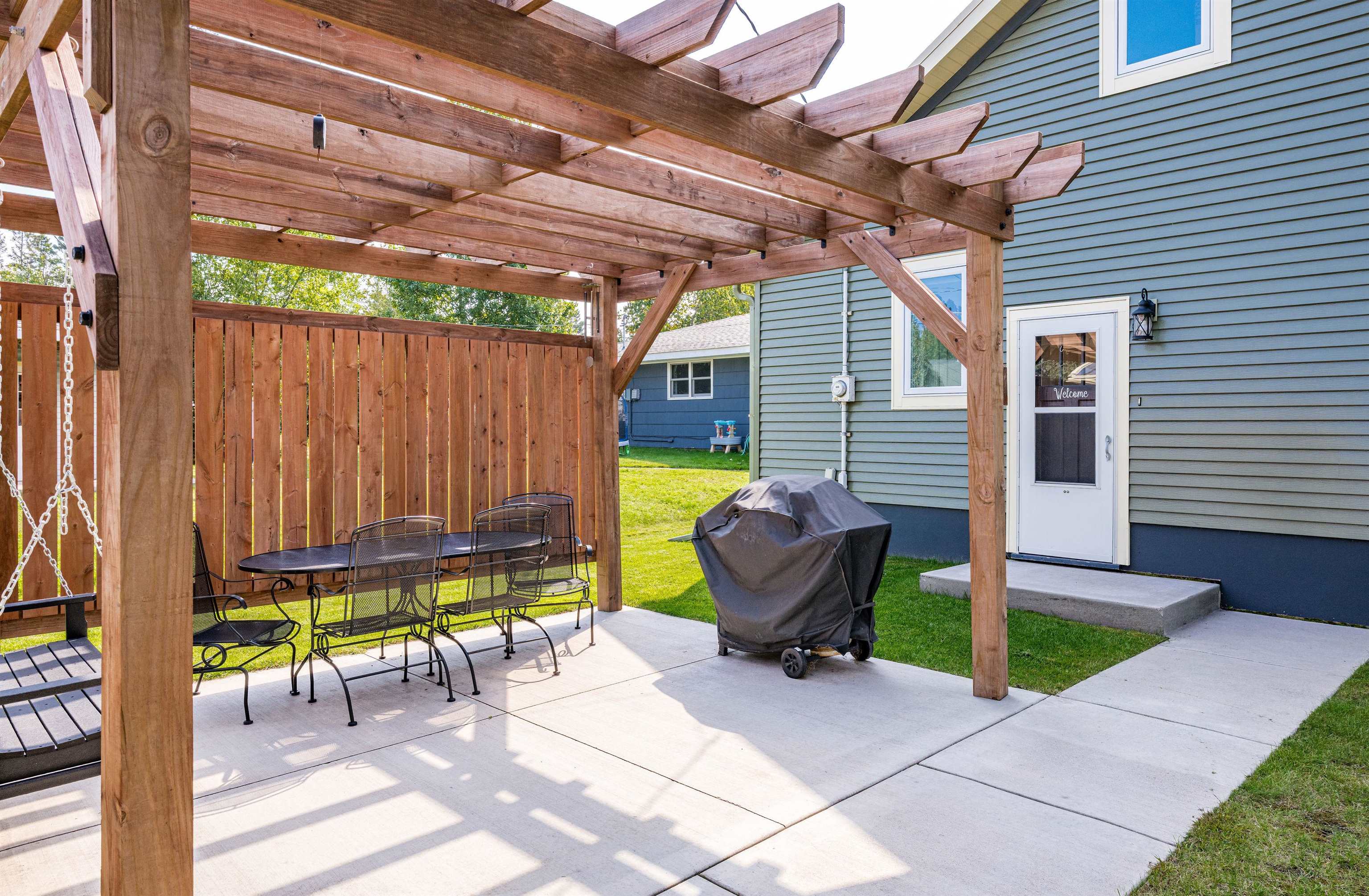 135 1st Avenue Two Harbors, MN 55616 - Photo 5 of 36