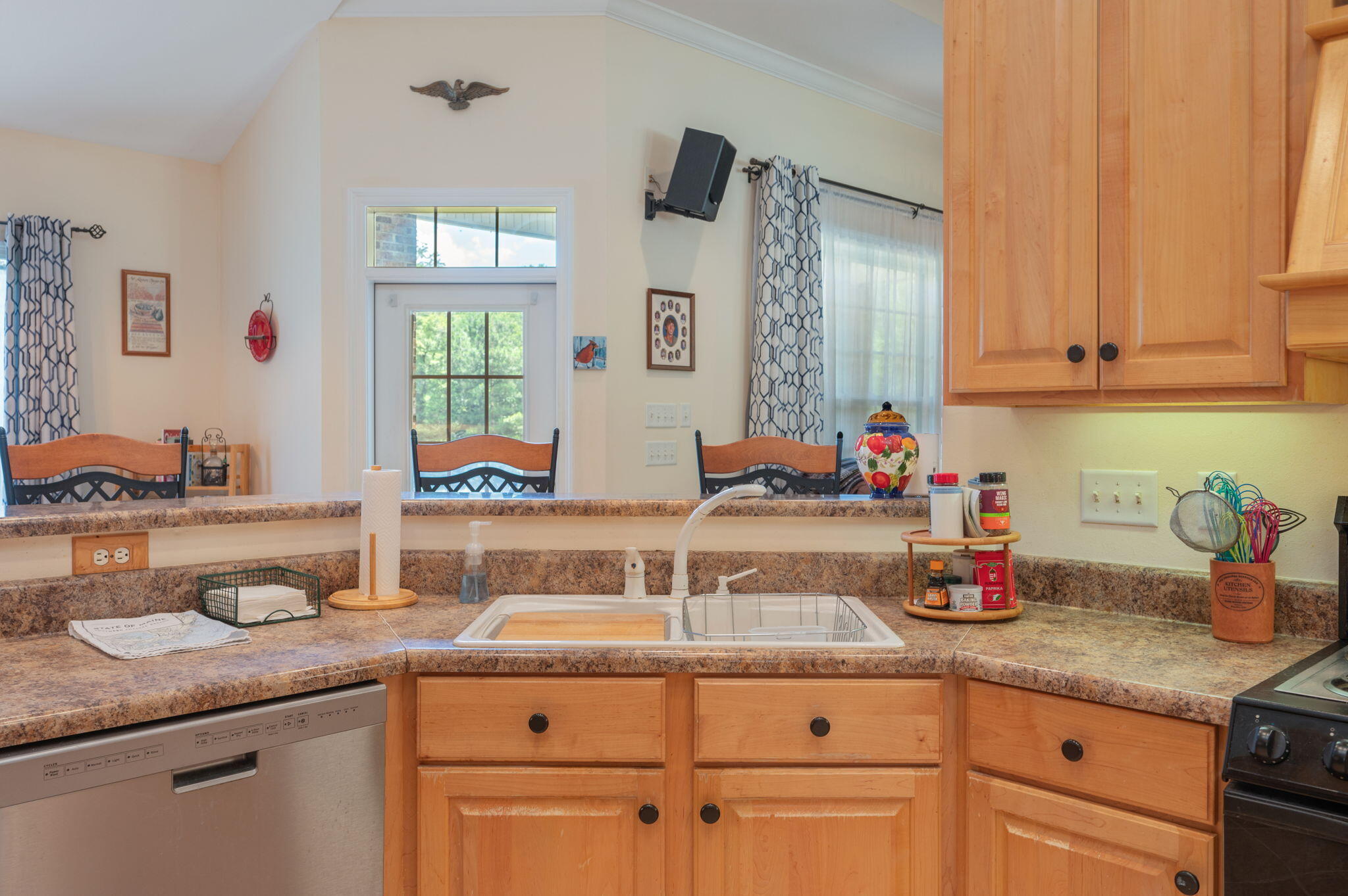6199 Lake Ella Road Crestview, FL 32539 - Photo 16 of 58 able to visit with guests