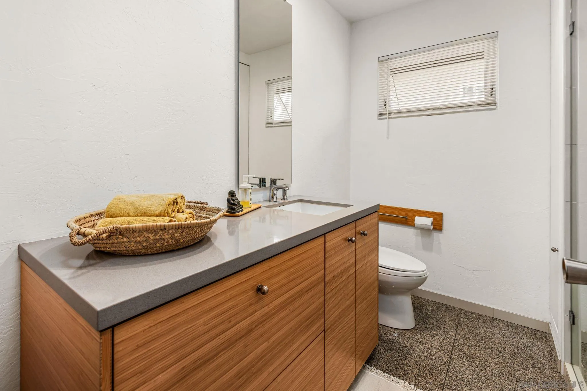 6540 Persa Street Carlsbad, CA 92009 - Photo 17 of 47
