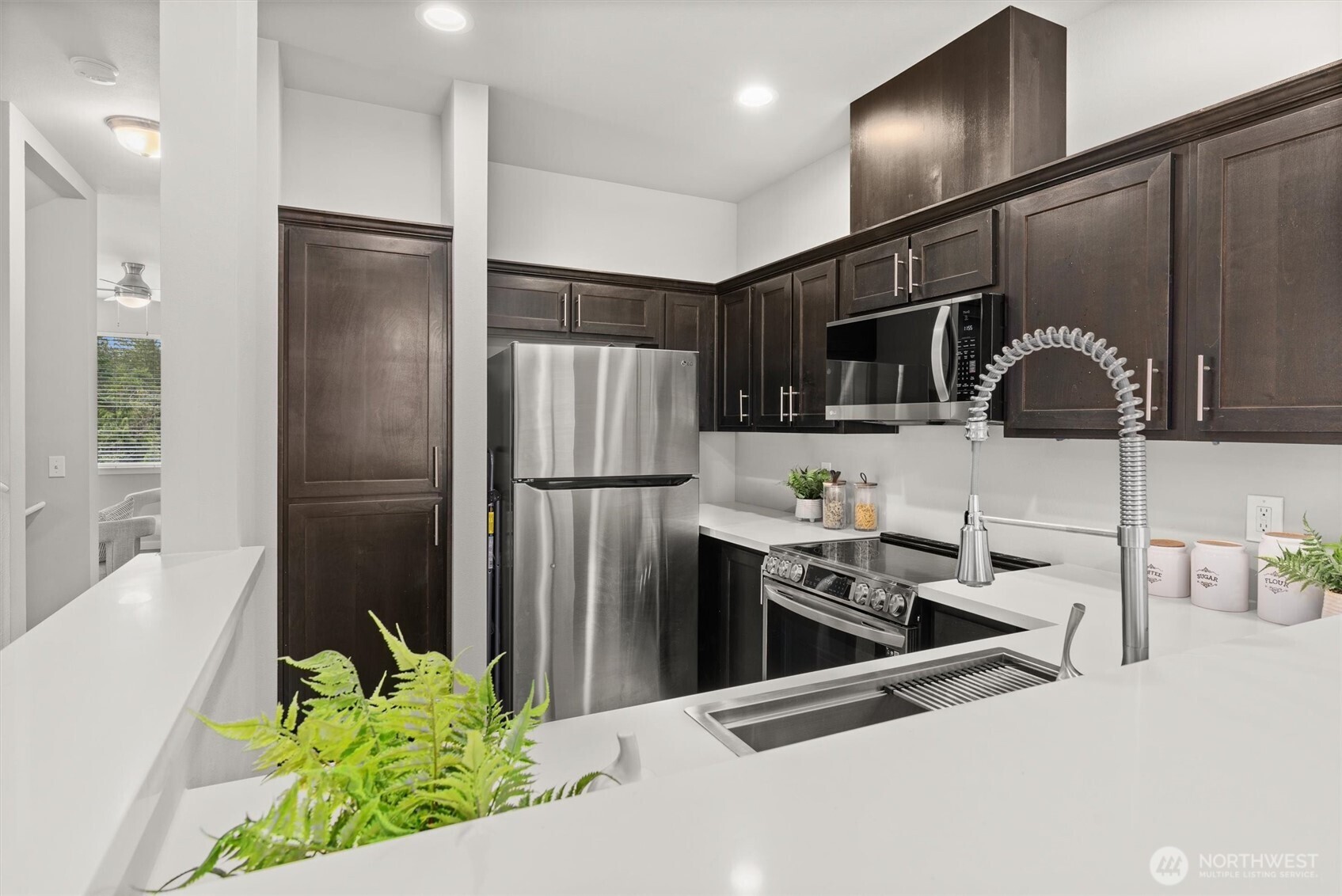 1900 Weaver Road, Unit C106 Snohomish, WA 98290 - Photo 7 of 32 Gallery Image 7