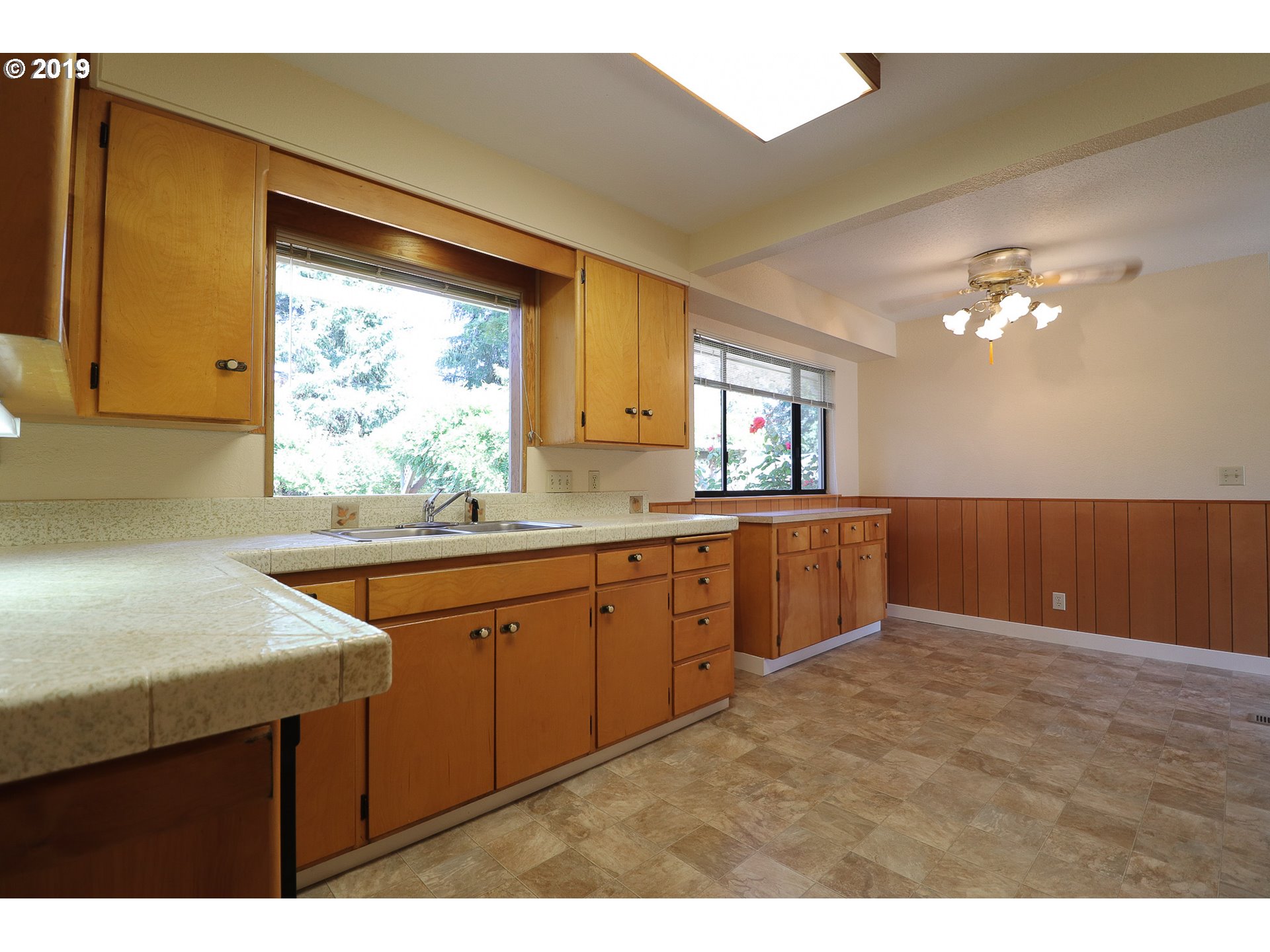 744 River Bend Road Roseburg, OR 97471 - Photo 16 of 32 Gallery Image 16