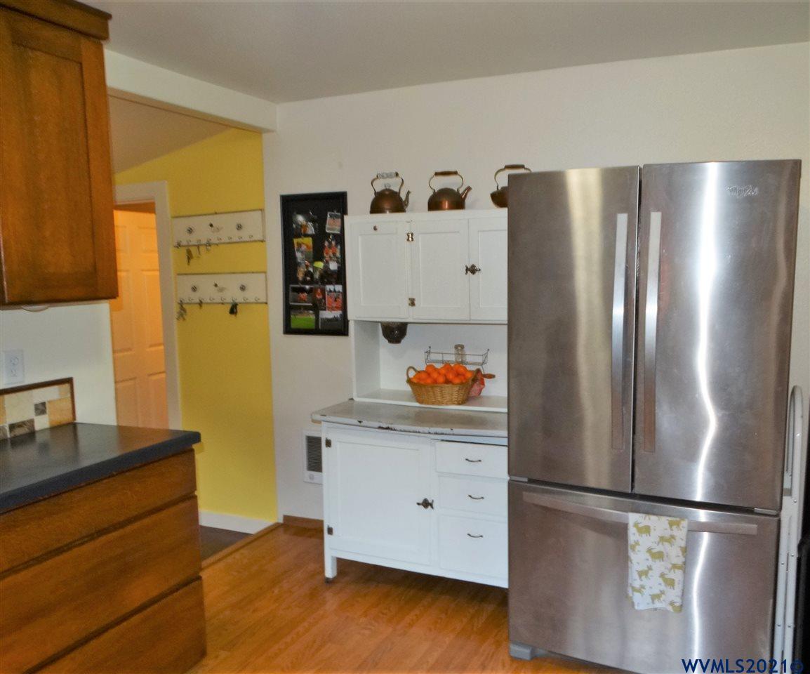 5365 Cooper Hollow Road Dallas, OR 97338 - Photo 5 of 42 Gallery Image 5