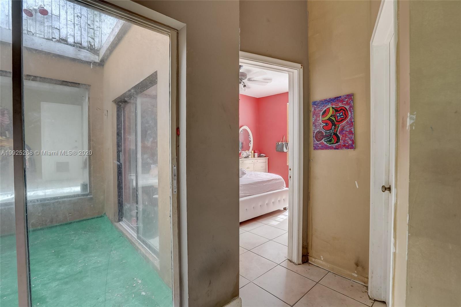 3501 North Park Road Hollywood, FL 33021 - Photo 25 of 30 a view of a hallway with elevator