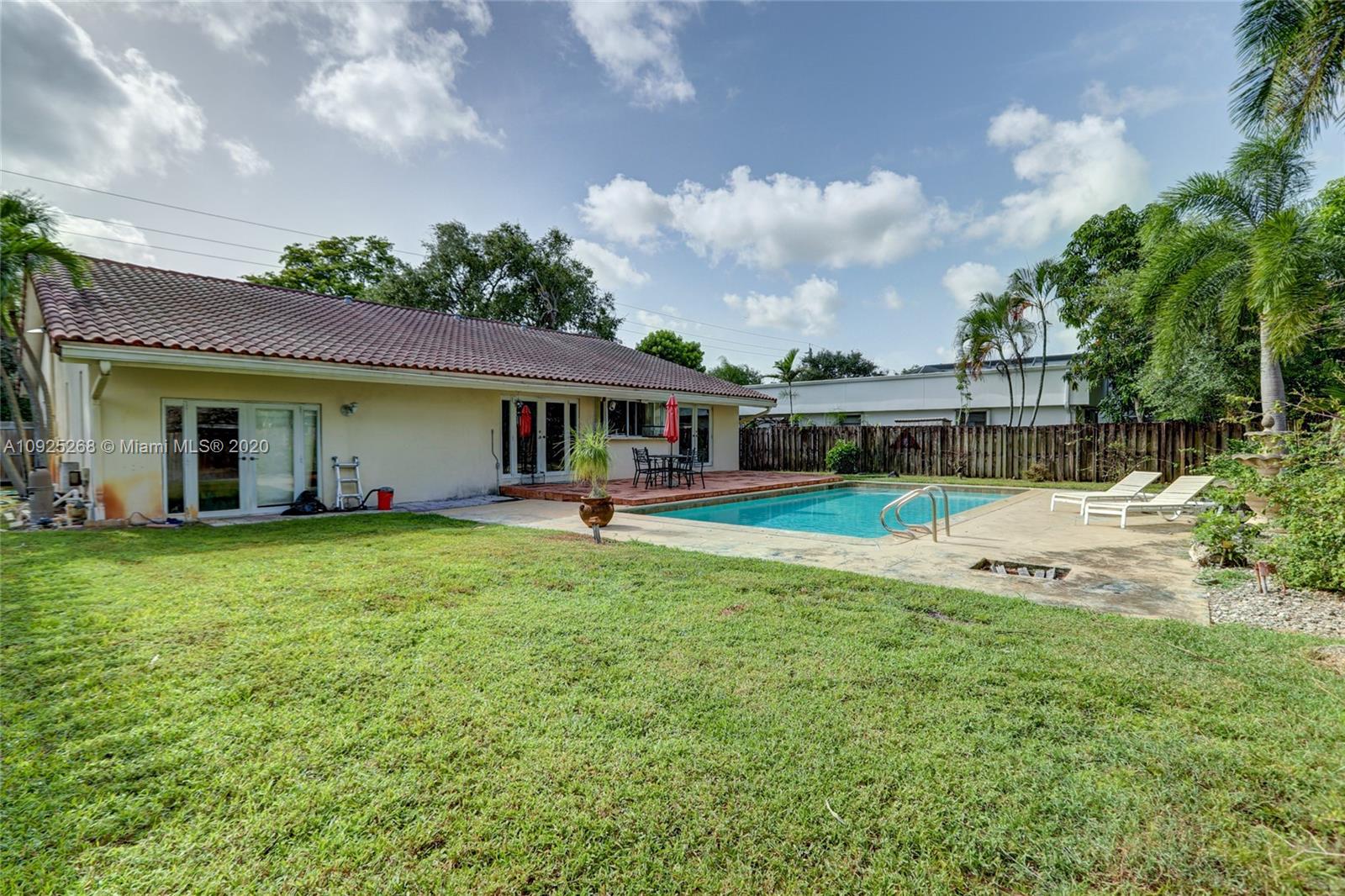 3501 North Park Road Hollywood, FL 33021 - Photo 28 of 30 a view of a house with a backyard