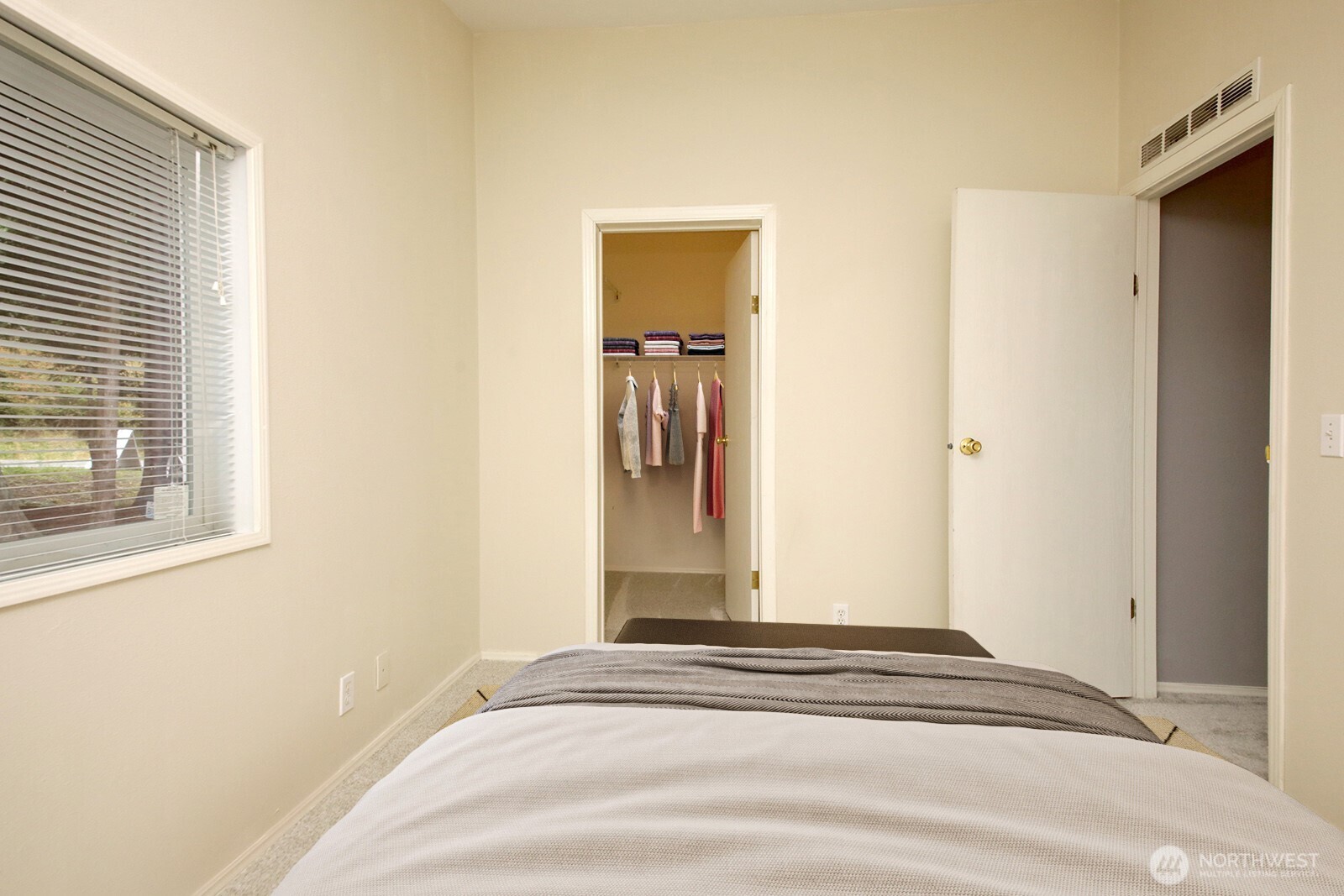 3670 South Smugglers Cove Road Greenbank, WA 98253 - Photo 24 of 29