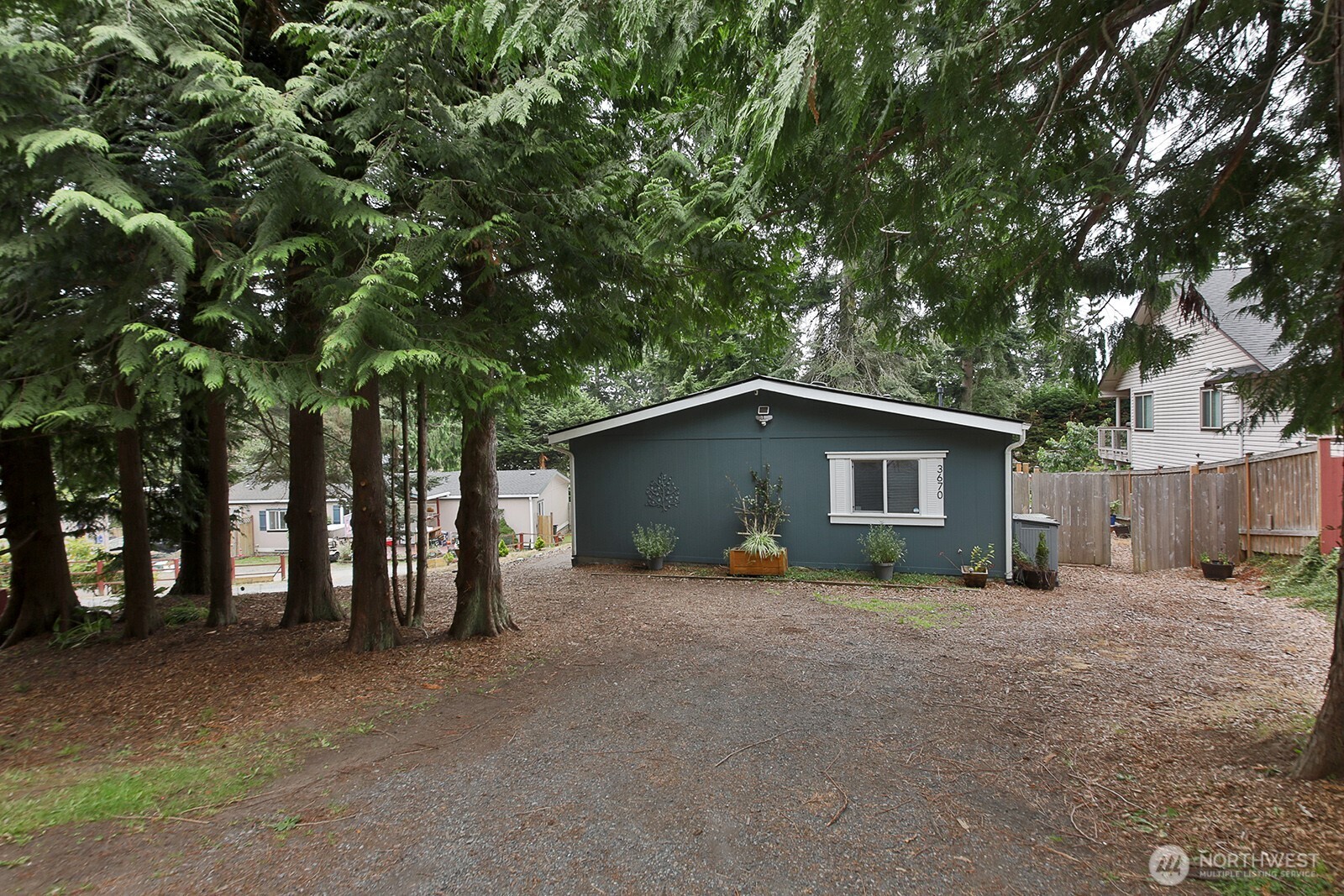 3670 South Smugglers Cove Road Greenbank, WA 98253 - Photo 3 of 29