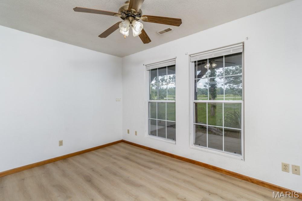 19395 Ripley Drive Lebanon, MO 65536 - Photo 16 of 24