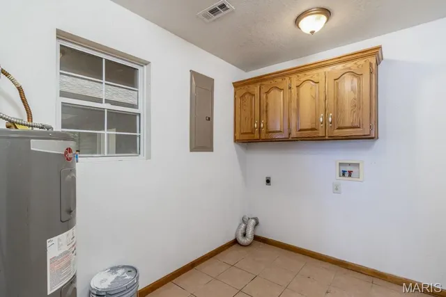 $269,900 | 19395 Ripley Drive, Lebanon, MO 65536