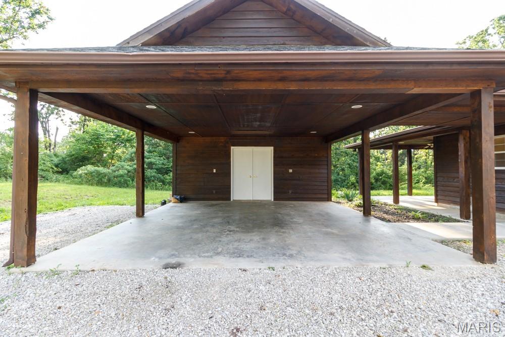 19395 Ripley Drive Lebanon, MO 65536 - Photo 5 of 24