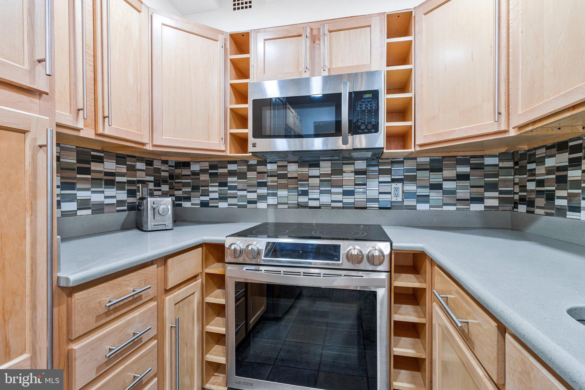 560 N Street Southwest, Unit 708N Washington, DC 20024 - Photo 7 of 26