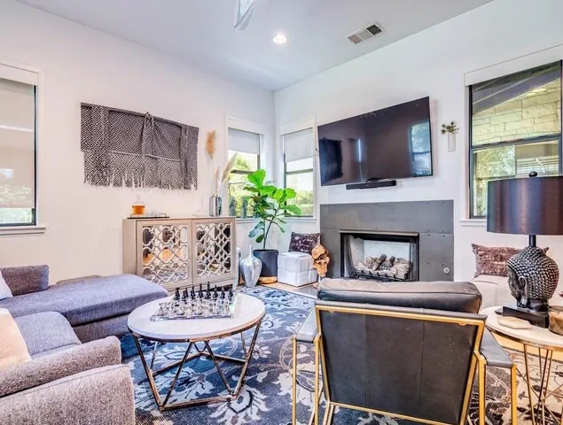 $5,000 | 1502 Barton Hills Drive, Unit B, Austin, TX 78704