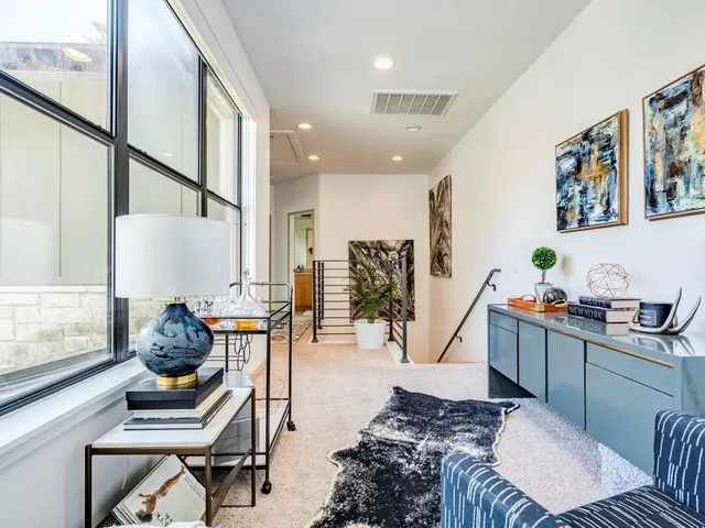 $5,000 | 1502 Barton Hills Drive, Unit B, Austin, TX 78704