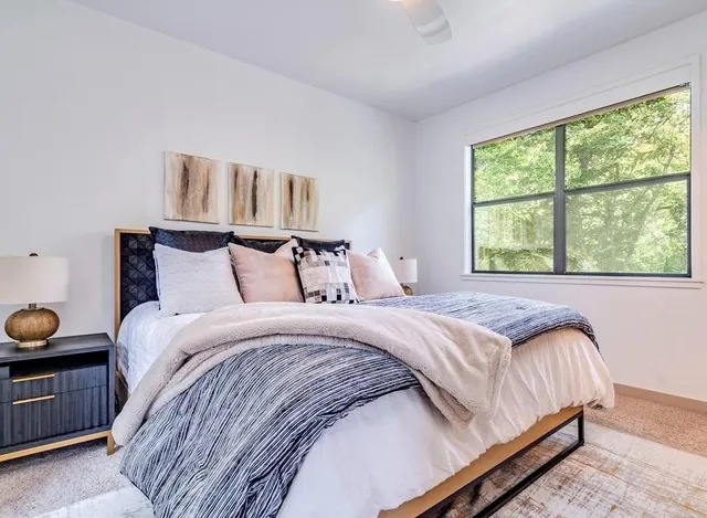 $5,000 | 1502 Barton Hills Drive, Unit B, Austin, TX 78704