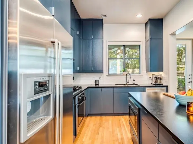 $5,000 | 1502 Barton Hills Drive, Unit B, Austin, TX 78704