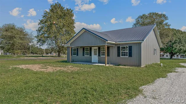 $139,900 | 100 Oak Street, Arbyrd, MO 63821