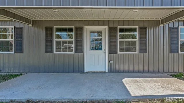 $139,900 | 100 Oak Street, Arbyrd, MO 63821