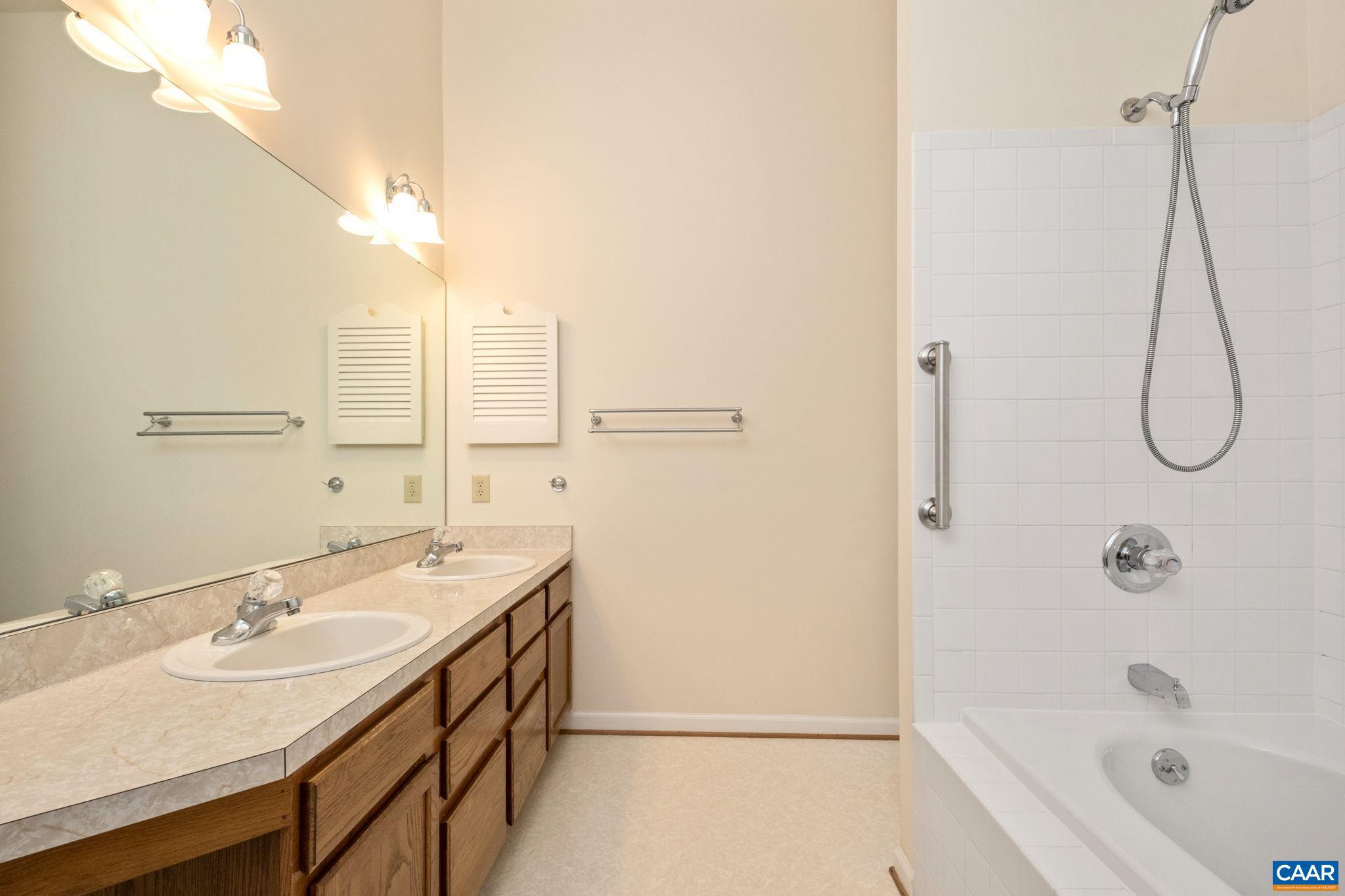 1245 Raintree Drive Charlottesville, VA 22901 - Photo 16 of 29 Gallery Image 16