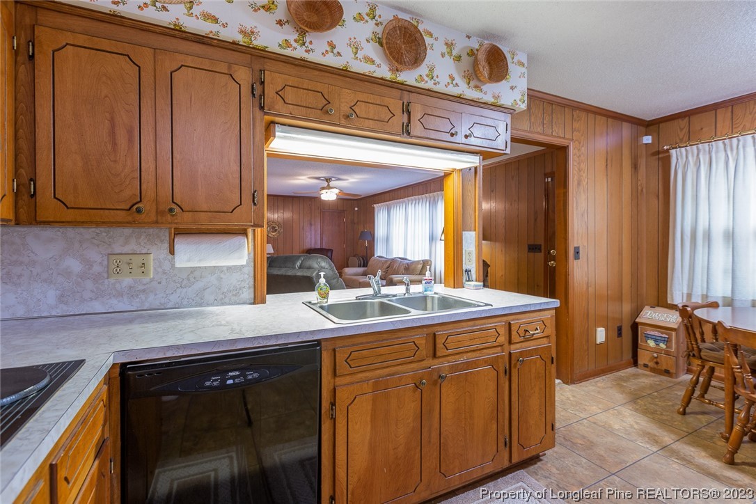 611 Huntley School Road Roseboro, NC 28382 - Photo 12 of 42 Gallery Image 12