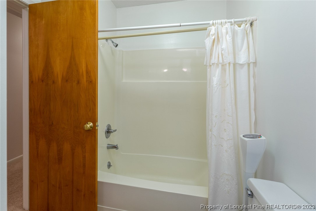 611 Huntley School Road Roseboro, NC 28382 - Photo 21 of 42 Gallery Image 21