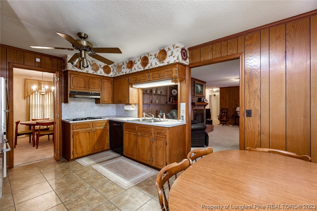 611 Huntley School Road Roseboro, NC 28382 - Photo 10 of 42 Gallery Image 10