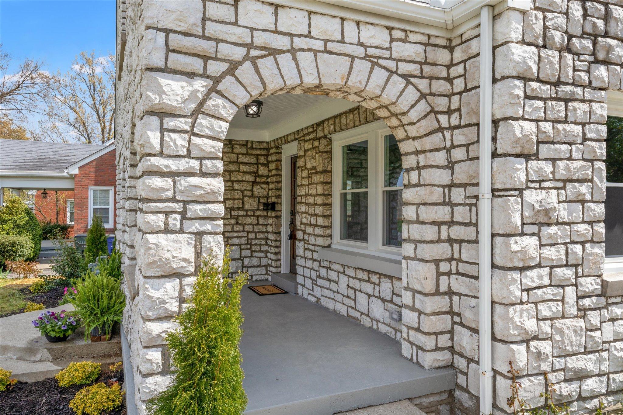 1808 Clays Mill Road Lexington, KY 40503 - Photo 37 of 41 38-MG_7854