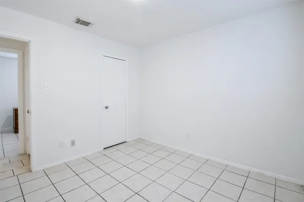 $1,950 | 5635 Greenhill Forest Drive, Houston, TX 77088