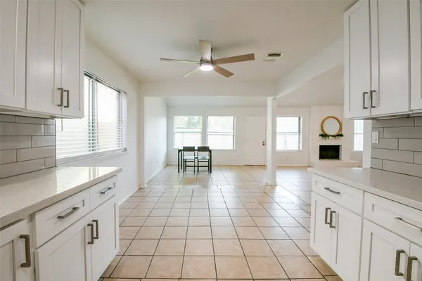 $1,950 | 5635 Greenhill Forest Drive, Houston, TX 77088