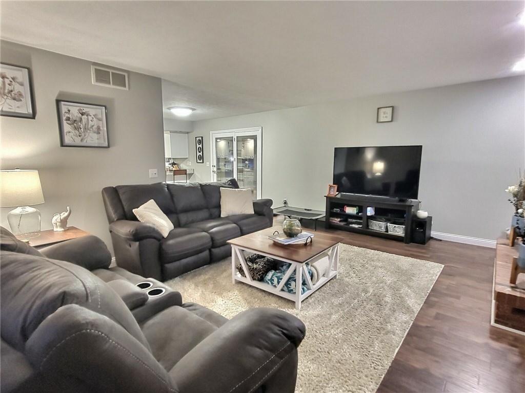 730 Riverside Circle Columbus, IN 47203 - Photo 15 of 30 Gallery Image 15